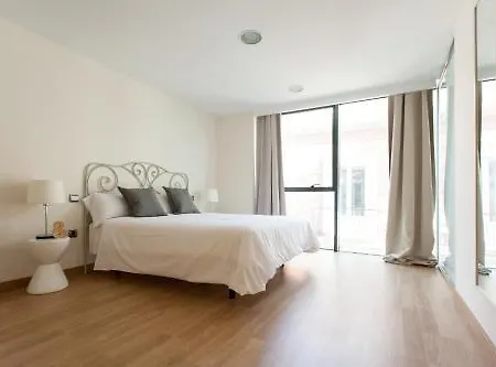 Ole - Albareda 24 Apartament