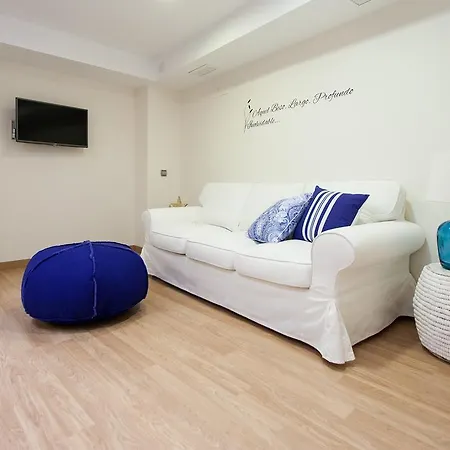 Ole - Albareda 24 Apartament