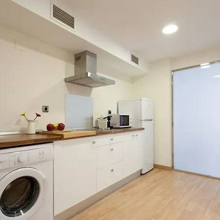 Ole - Albareda 24 Apartament